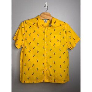 NWT Disney Men’s 2XL Yellow Button-Up Short Sleeve Shirt Hei Hei All Over Print
